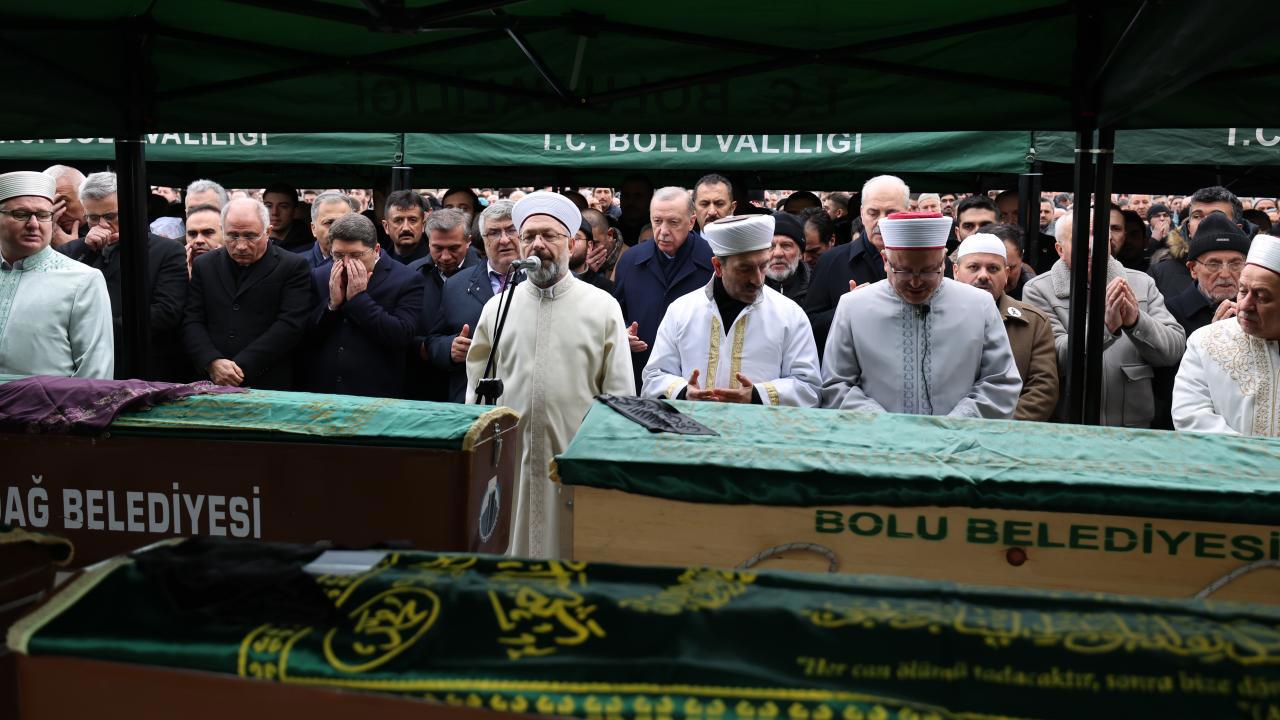 Cumhurbaşkanı Erdoğan Bolu'daki Yangın Faciasıyla İlgili İncelemelerde Bulundu